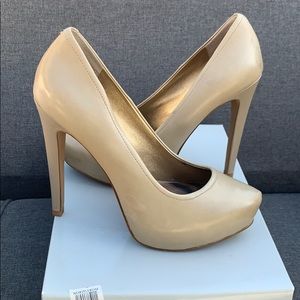 Jessica Simpson heels